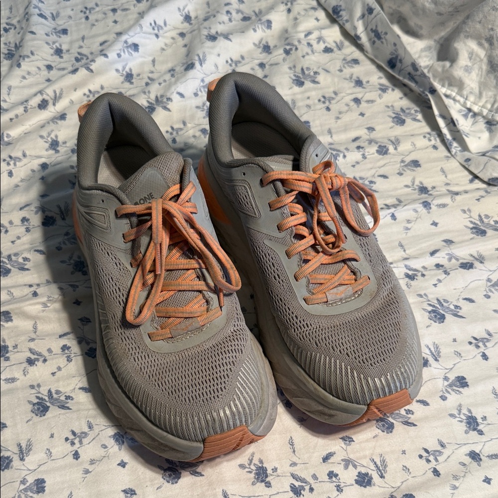 Hoka One One Women’s Bondi 7